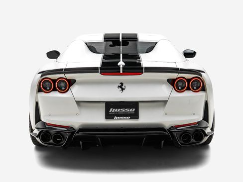 Used 2022 Ferrari 812 GTS RWD image 14