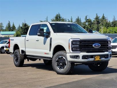 New 2025 Ford F350 Platinum w/ Tremor Off-Road Package
