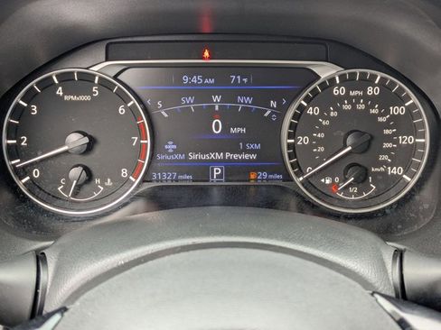 Used 2023 Nissan Altima 2.5 SR w/ SR Premium Package image 11