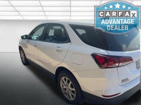 Used 2024 Chevrolet Equinox LS image 2