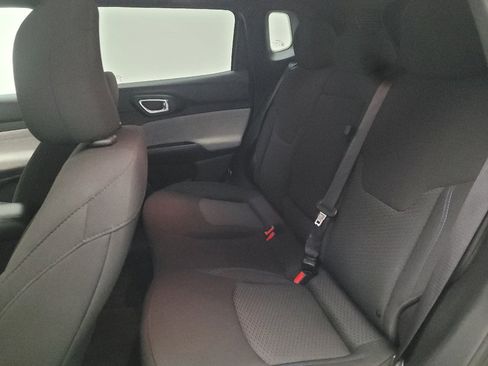 Used 2023 Jeep Compass Sport AWD/4WD image 18