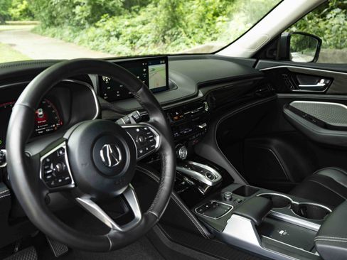 Used 2023 Acura MDX SH-AWD w/ Advance Package image 16
