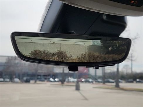 Used 2023 Buick Envision Avenir image 14