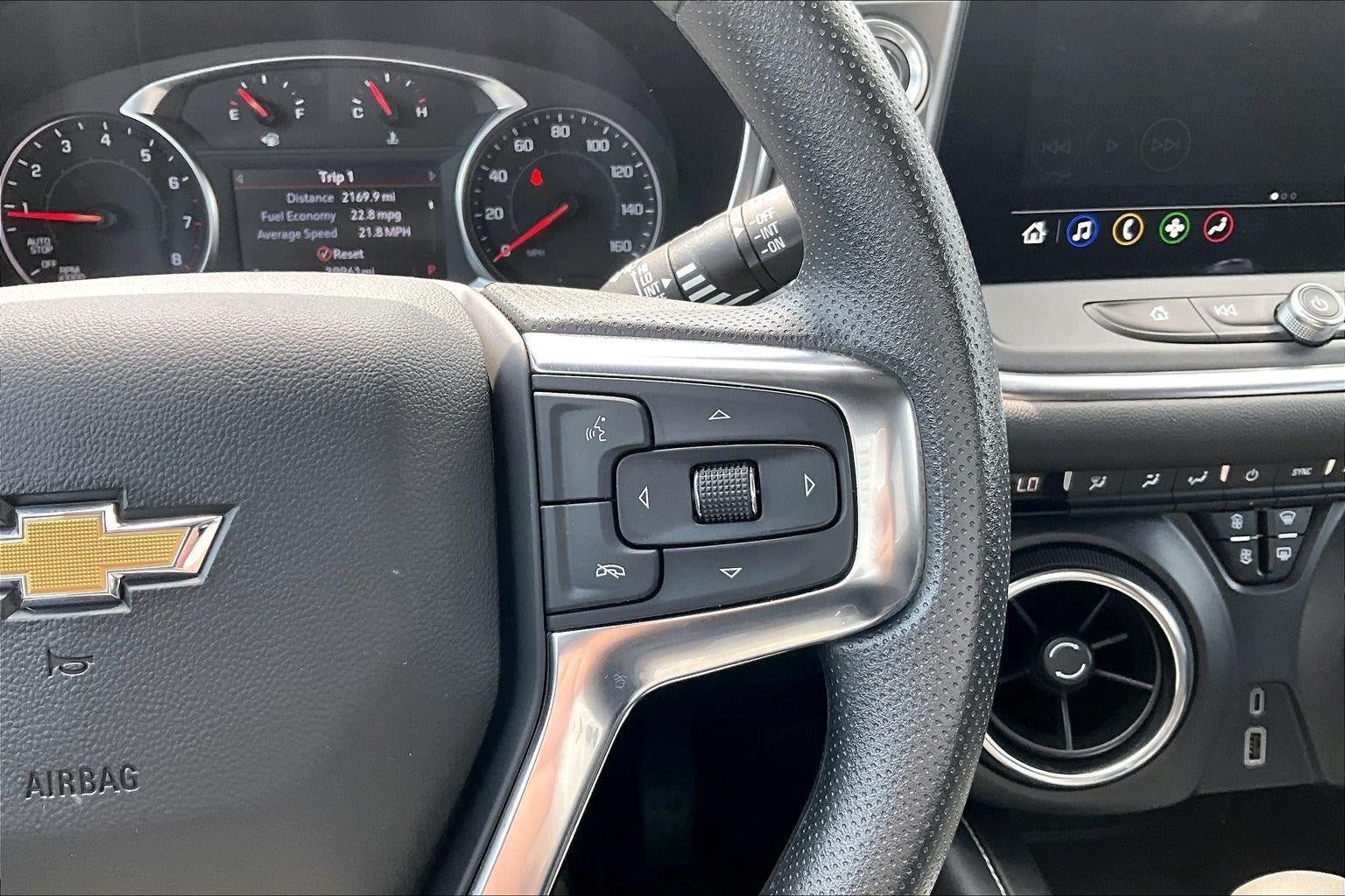 Used 2025 Chevrolet Blazer LT AWD/4WD image 20