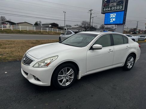 Used 2012 INFINITI G37 x w/ Premium Pkg image 6