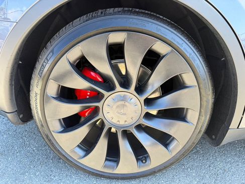 Used 2022 Tesla Model Y Performance AWD/4WD image 53