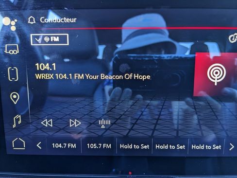 Used 2023 GMC Sierra 1500 AT4 w/ AT4 Preferred Package image 32