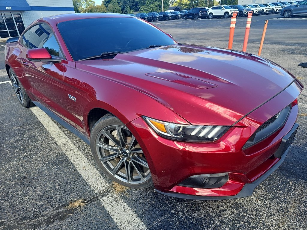 Used 2016 Ford Mustang GT Premium RWD image 3