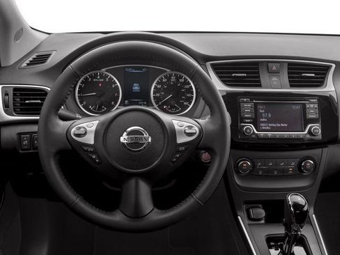 Used 2017 Nissan Sentra S image 10