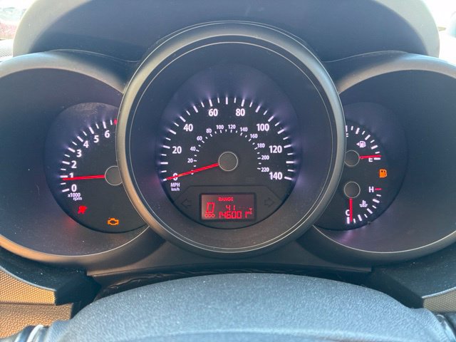 Used 2013 Kia Soul FWD image 2