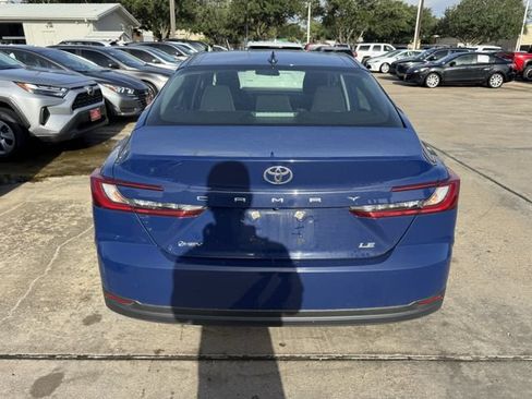 Used 2025 Toyota Camry LE FWD image 6