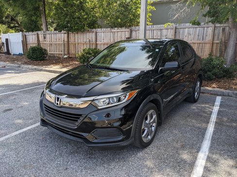 Used 2019 Honda HR-V LX image 13