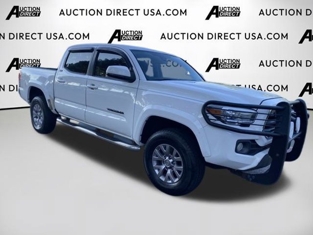Used 2018 Toyota Tacoma SR5 AWD/4WD image 25