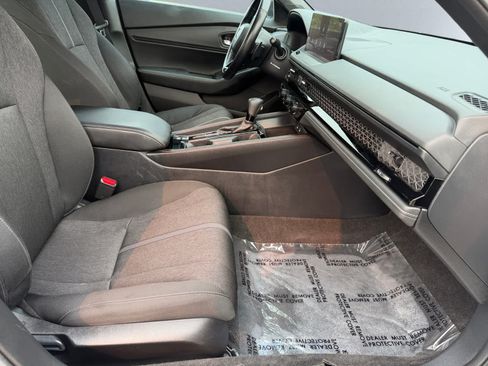 Used 2024 Honda Accord Sport image 20