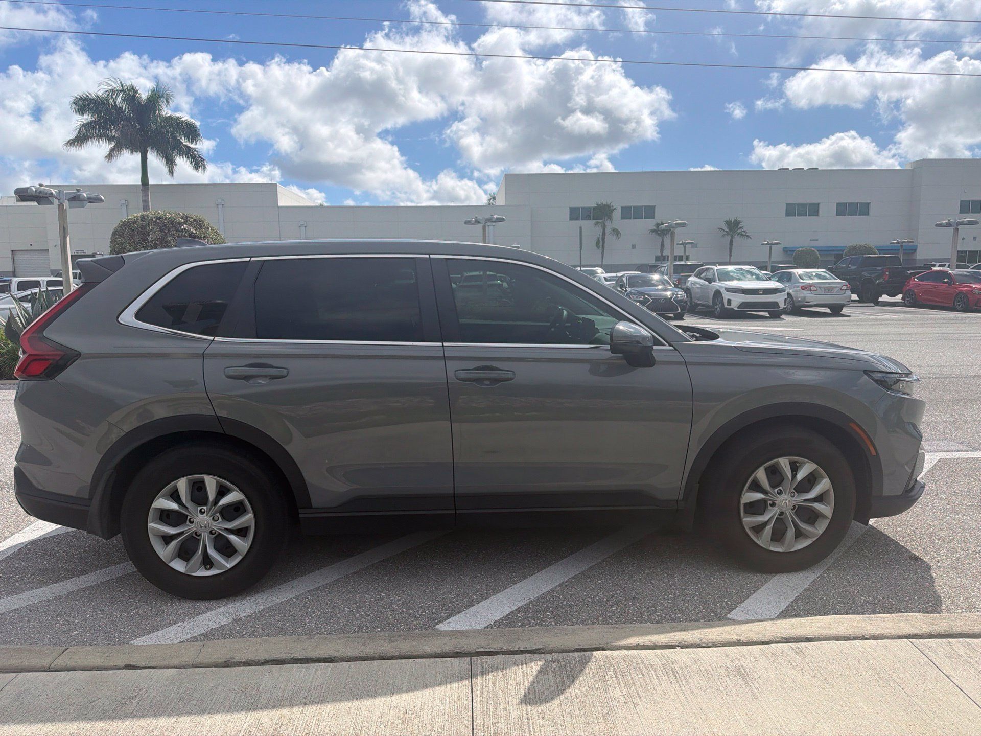 Used 2024 Honda CR-V LX image 7