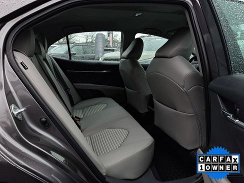 Used 2023 Toyota Camry SE image 39