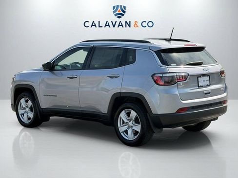 Used 2022 Jeep Compass Latitude image 5
