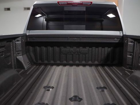 Used 2025 GMC Sierra 2500 AT4 w/ AT4 Premium Plus Package AWD/4WD image 33