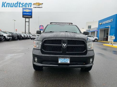 Used 2018 RAM 1500 Express image 2