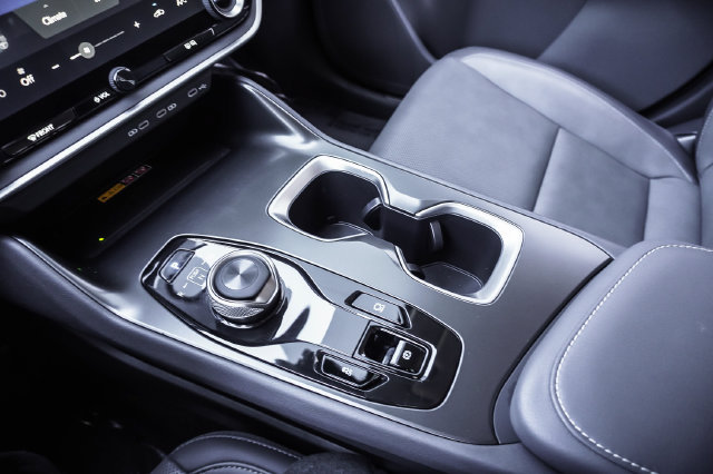 Used 2024 Lexus RZ 300e Premium w/ Accessory Package (P5) FWD image 17