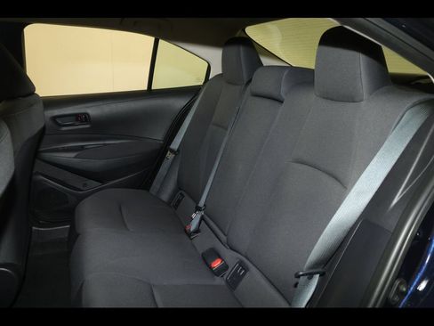 Used 2025 Toyota Corolla LE FWD image 25