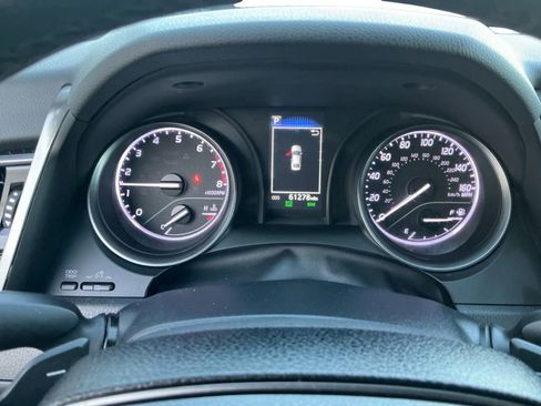 Used 2023 Toyota Camry SE image 17