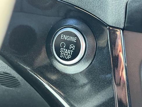 Used 2019 Ford Escape SE image 31