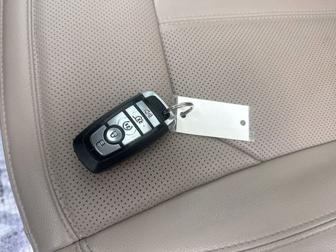 Used 2024 Ford Expedition Max Limited image 58