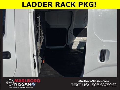 Used 2017 Nissan NV200 S w/ Back Door Glass Package image 15