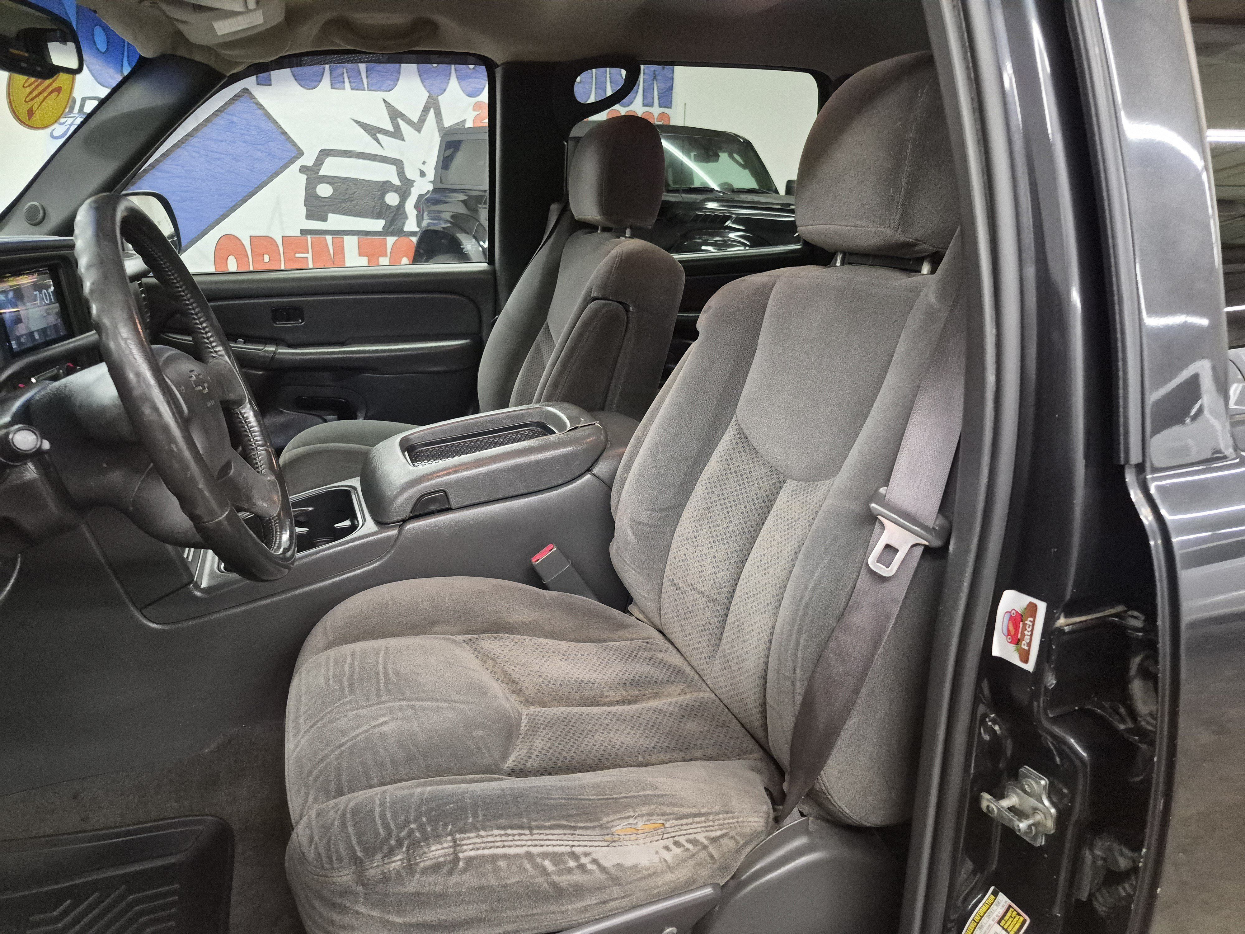 Used 2004 Chevrolet Silverado 1500 LS RWD image 12