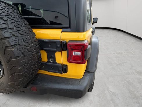 Used 2020 Jeep Wrangler Unlimited Rubicon w/ Quick Order Package 28Y Recon AWD/4WD image 46