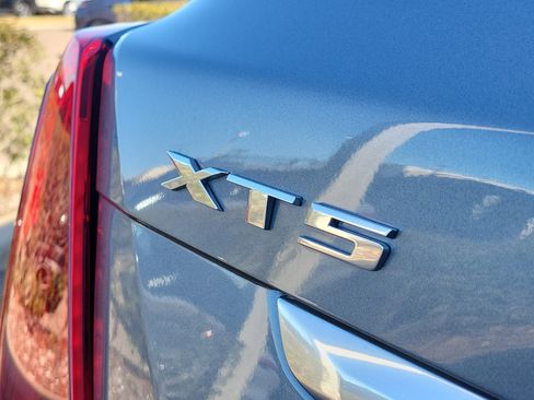 Used 2021 Cadillac XT5 Premium Luxury image 7