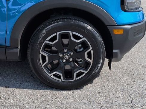 Certified 2025 Ford Bronco Sport Outer Banks AWD/4WD image 11
