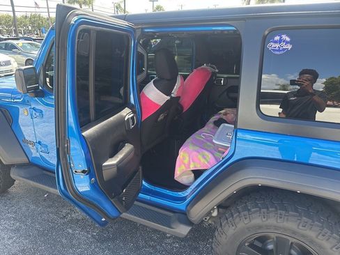 Used 2021 Jeep Wrangler Unlimited Sport AWD/4WD image 19