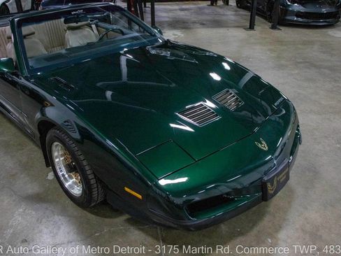 Used 1992 Pontiac Firebird Trans Am image 14