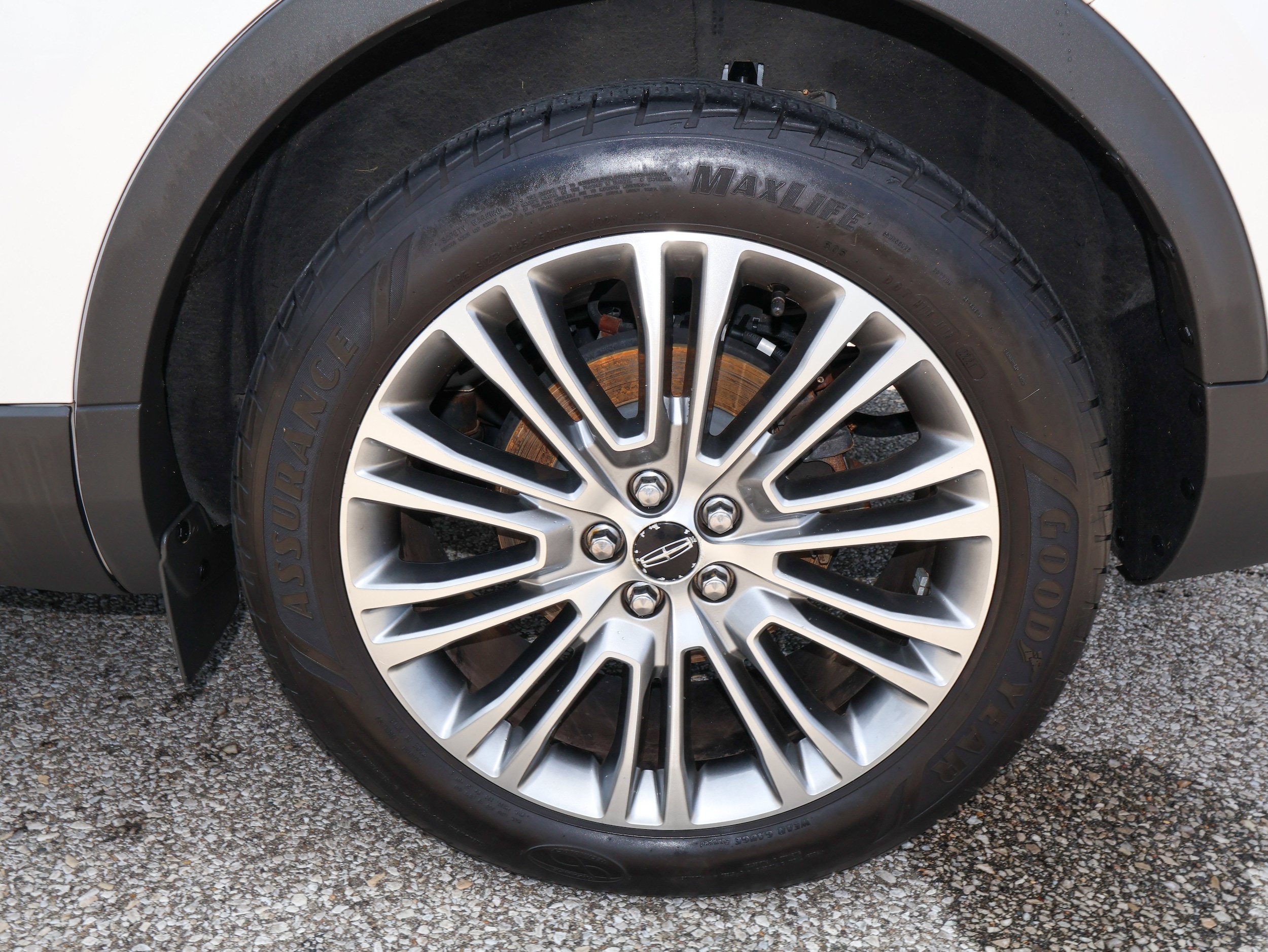 Used 2018 Lincoln MKX Reserve AWD/4WD image 35