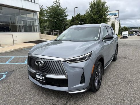 Certified 2026 INFINITI QX60 Luxe w/ Cargo Package AWD/4WD image 4