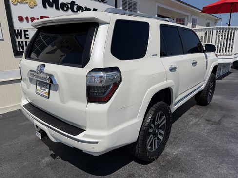 Used 2016 Toyota 4Runner Limited AWD/4WD image 7