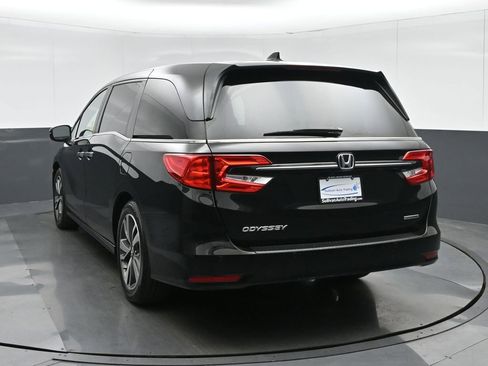 Used 2023 Honda Odyssey Touring image 5