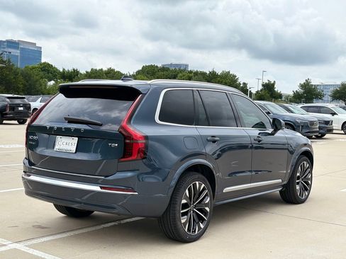 New 2026 Volvo XC90 T8 Ultra w/ Lounge Package AWD/4WD image 4