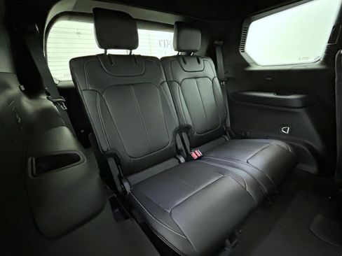 New 2026 Jeep Grand Cherokee L Limited image 19