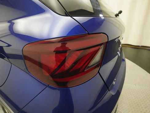 Used 2023 Hyundai Venue Limited w/ Cargo Package image 31