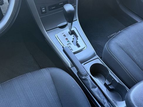 Used 2013 Toyota Corolla S FWD image 28
