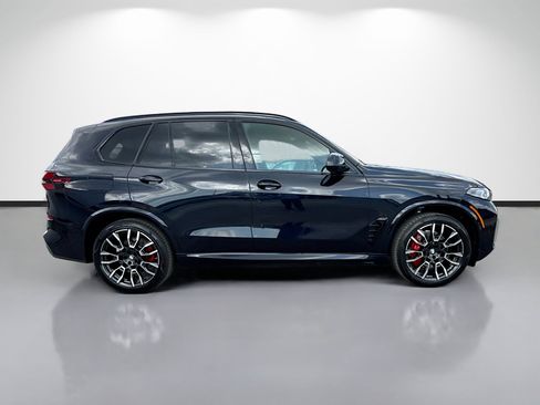 New 2026 BMW X5 xDrive40i w/ M Sport Package AWD/4WD image 2