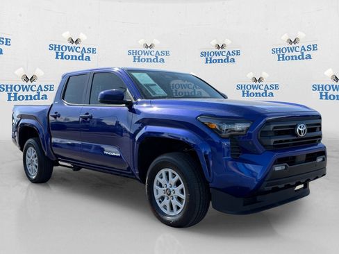 Used 2025 Toyota Tacoma SR5 AWD/4WD image 10