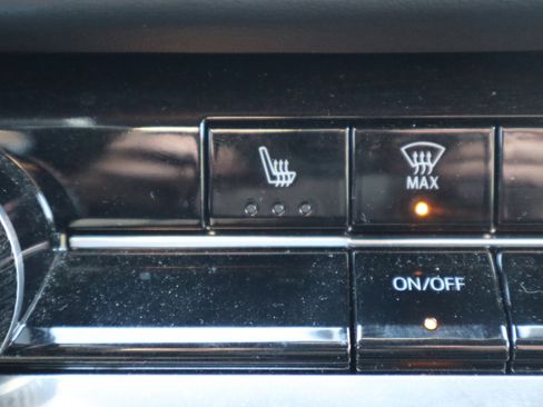 Used 2025 Chevrolet Equinox LT image 25