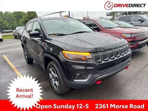 Used 2022 Jeep Compass Trailhawk w/ Trailhawk Elite Group AWD/4WD image 1