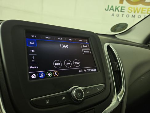 Used 2020 Chevrolet Equinox LS w/ LS Convenience Package FWD image 18