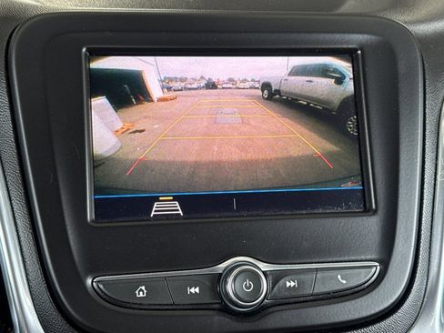 Used 2020 Chevrolet Equinox LS AWD/4WD image 26