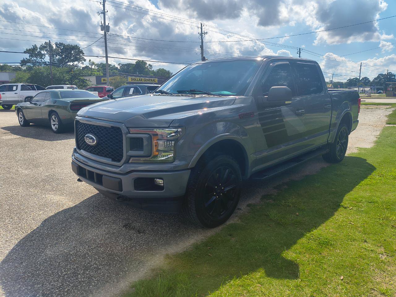 Used 2019 Ford F150 XLT w/ Equipment Group 302A Luxury AWD/4WD image 4